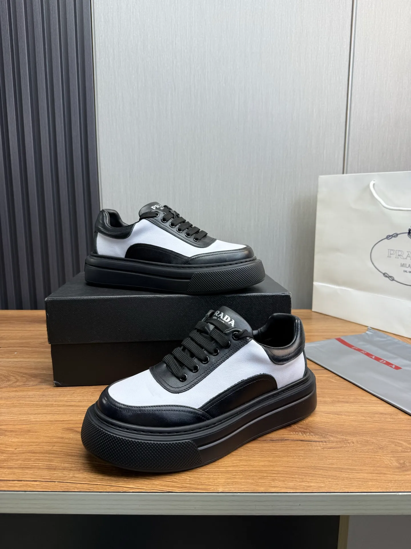 Men's shoes 💰440💰 PRADA【Prada】Men's new casual shoes ⬆️Imported cowhide + genuine leather lining. Anti-slip outsole, 38-44 (customized at 45)